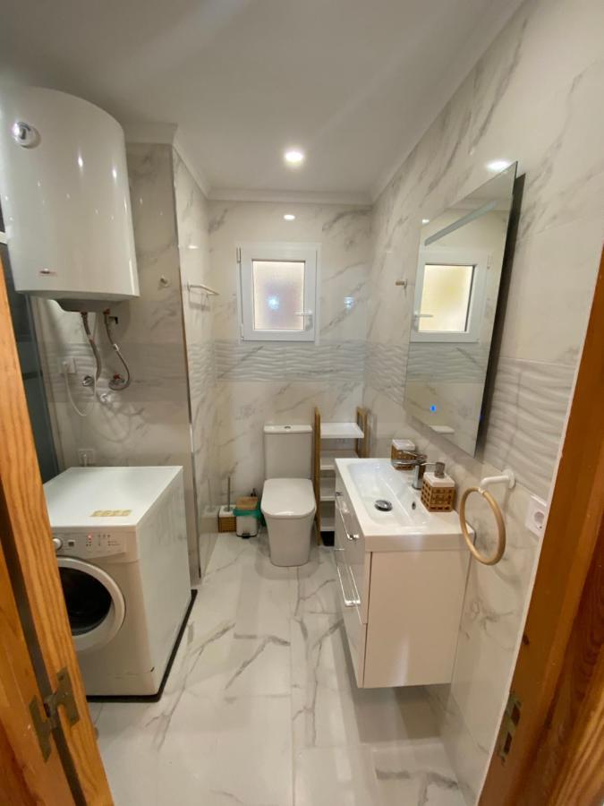 Orihuela Costa 2-Bedroom 1-Bath Renovated Vacation Rental On La Zenia Beach Kültér fotó
