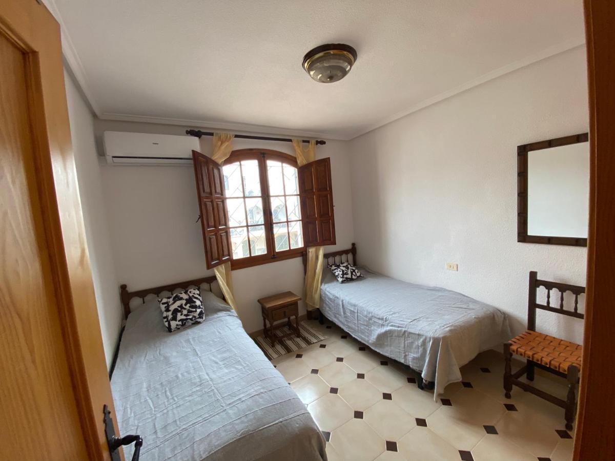 Orihuela Costa 2-Bedroom 1-Bath Renovated Vacation Rental On La Zenia Beach Kültér fotó
