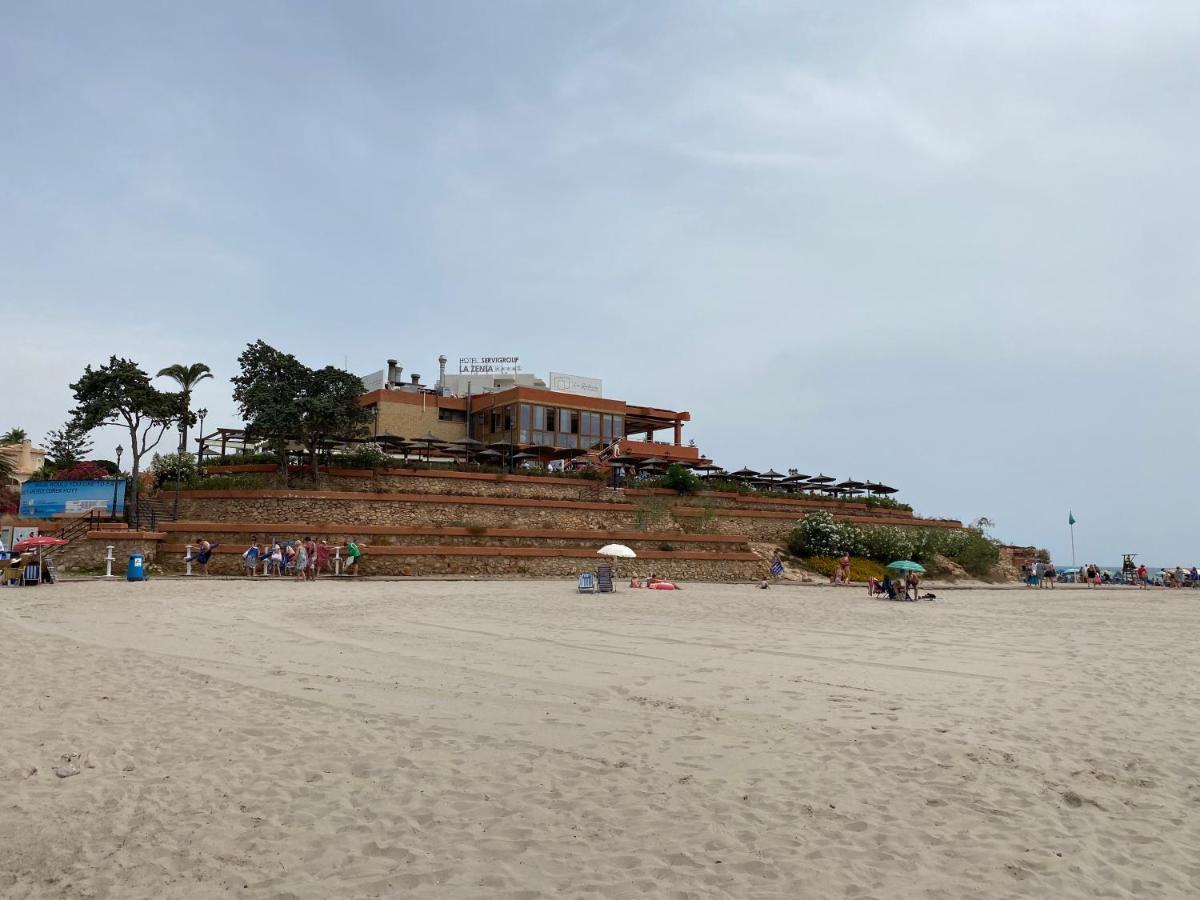 Orihuela Costa 2-Bedroom 1-Bath Renovated Vacation Rental On La Zenia Beach Kültér fotó